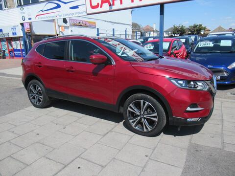 Nissan Qashqai SUV 1.3 DIG-T N-Connecta Euro 6 (s/s) 5dr