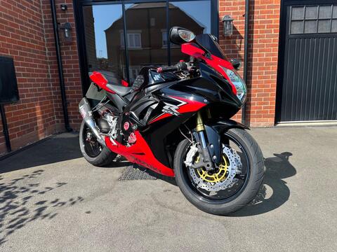 Suzuki GSX-R750 Super Sports 750