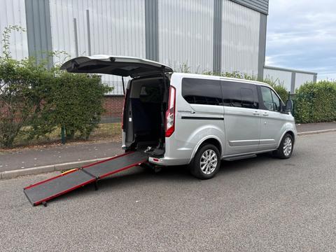 Ford Tourneo Custom Minibus 2.0 310 EcoBlue Titanium L1 Euro 6 (s/s) 5dr
