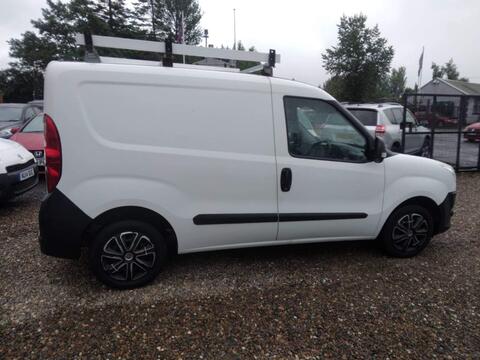 Fiat Doblo Panel Van 1.3 JTD MultiJetII 16v L1 H1 4dr