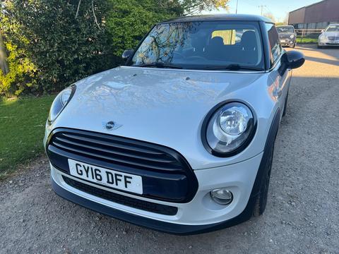 MINI Hatch Hatchback 1.5 Cooper D Euro 6 (s/s) 3dr