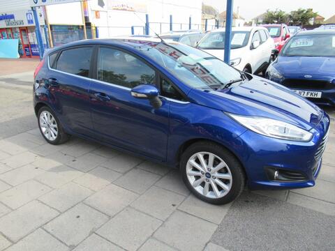 Ford Fiesta Hatchback 1.0T EcoBoost Titanium Euro 6 (s/s) 5dr