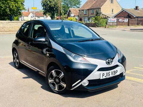 Toyota AYGO Hatchback 1.0 VVT-i x-clusiv Euro 5 5dr Euro 5
