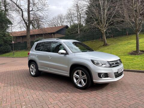 Volkswagen Tiguan SUV 2.0 TDI BlueMotion Tech R-Line 4WD Euro 5 (s/s) 5dr (Nav)