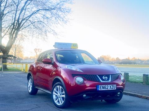 Nissan Juke SUV 1.6 Acenta Premium CVT Euro 5 5dr
