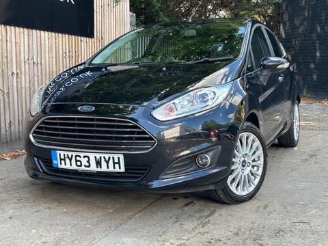 Ford Fiesta Hatchback 1.6 Titanium Powershift Euro 5 5dr