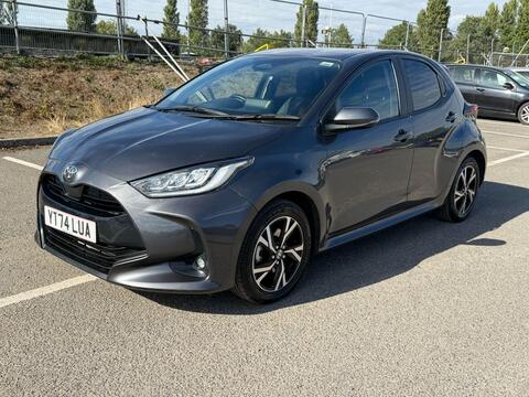 Toyota Yaris Hatchback 1.5 VVT-h Design E-CVT Euro 6 (s/s) 5dr
