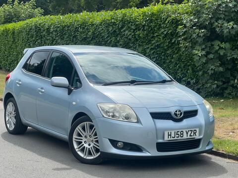 Toyota Auris Hatchback 1.6 VVT-i SR 5dr