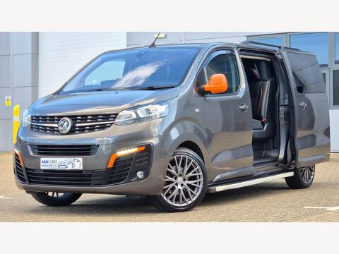 Vauxhall Vivaro Combi Van 2.0 Turbo D 3100 Elite Crew Van Auto L2 H1 Euro 6 (s/s) 5dr