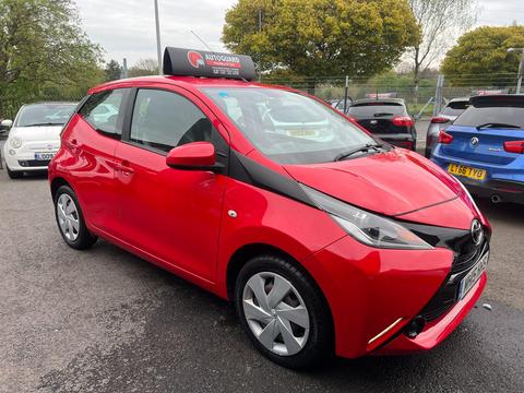 Toyota AYGO Hatchback 1.0 VVT-i x-play x-shift Euro 5 5dr Euro 5