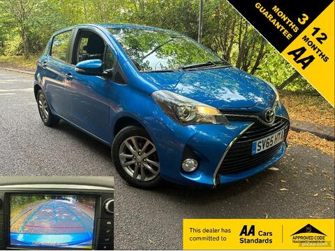 Toyota Yaris Hatchback 1.33 Dual VVT-i Icon Euro 5 5dr Euro 5