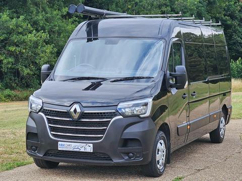 Renault Master Panel Van 2.3 dCi 35 Business+ FWD LWB Medium Roof Euro 6 4dr