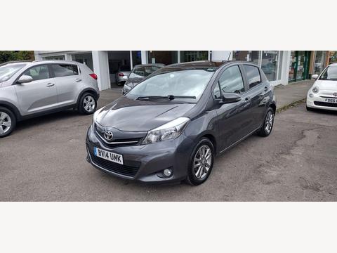 Toyota Yaris Hatchback 1.33 Dual VVT-i Icon Plus Euro 5 5dr