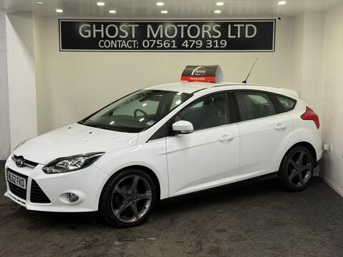 Ford Focus Hatchback 1.0T EcoBoost Titanium Euro 5 (s/s) 5dr