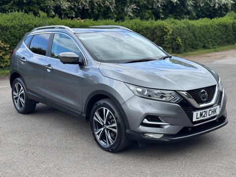 Nissan Qashqai SUV 1.3 DIG-T N-Connecta Euro 6 (s/s) 5dr