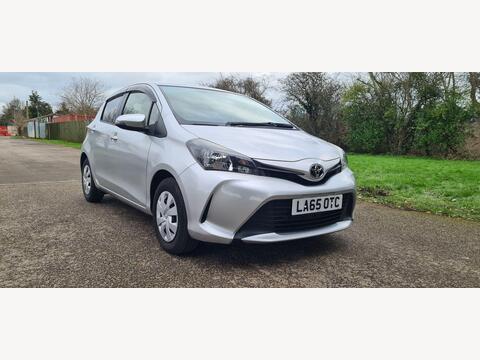 Toyota Yaris Hatchback 1.33 Dual VVT-i SR Multidrive S Euro 5 5dr