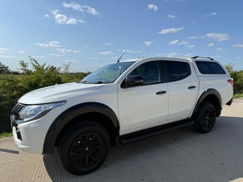 Mitsubishi L200 Pickup 2.4 DI-D DC Challenger Auto 4WD Euro 6 4dr