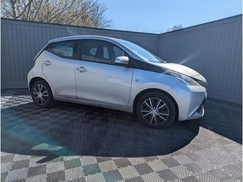 Toyota AYGO Hatchback 1.0 VVT-i x-play Euro 5 5dr Euro 5