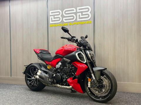 Ducati Diavel V4 Custom Cruiser 1158 Ducati Quick Shift Euro 5