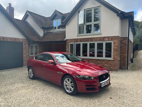 Jaguar XE Saloon 2.0i GPF Prestige Auto Euro 6 (s/s) 4dr