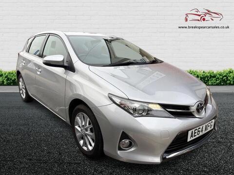 Toyota Auris Hatchback 1.33 Dual VVT-i Icon Euro 5 (s/s) 5dr