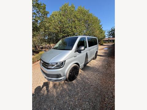 Volkswagen Caravelle MPV 2.0 TDI BlueMotion Tech Executive Euro 6 (s/s) 5dr