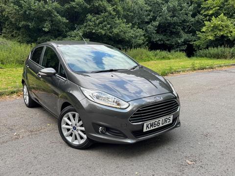 Ford Fiesta Hatchback 1.0T EcoBoost Titanium Euro 6 (s/s) 5dr