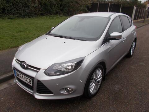 Ford Focus Hatchback 1.0T EcoBoost Zetec Euro 5 (s/s) 5dr