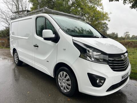 Vauxhall Vivaro Panel Van 1.6 CDTi 2700 BiTurbo ecoFLEX Sportive L1 H1 Euro 5 (s/s) 5dr