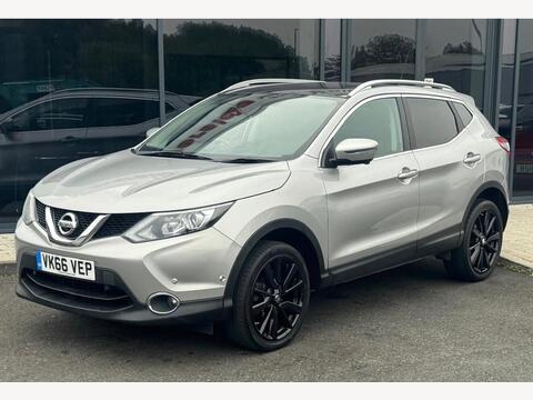 Nissan Qashqai SUV 1.6 dCi Tekna 2WD Euro 6 (s/s) 5dr