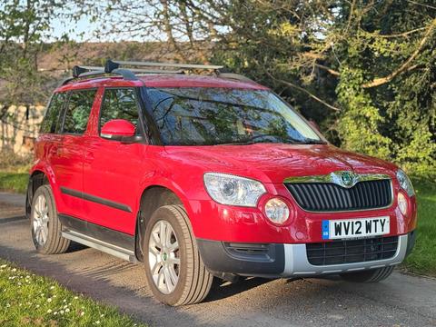 Skoda Yeti SUV 2.0 TDI Elegance DSG 4WD Euro 5 5dr