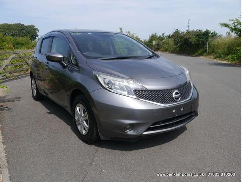 Nissan Note Hatchback 1.2 DIG-S Acenta Premium CVT Euro 5 (s/s) 5dr