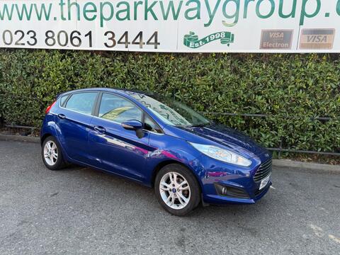 Ford Fiesta Hatchback 1.0T EcoBoost Zetec Euro 5 (s/s) 5dr