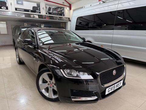 Jaguar XF Saloon 2.0i Portfolio Auto Euro 6 (s/s) 4dr