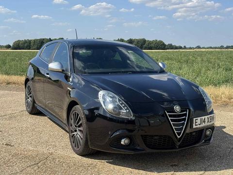 Alfa Romeo Giulietta Hatchback 2.0 JTDM-2 Sportiva Nav Euro 5 (s/s) 5dr