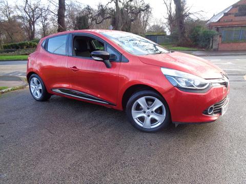 Renault Clio Hatchback 1.2 16V Dynamique MediaNav Euro 5 5dr