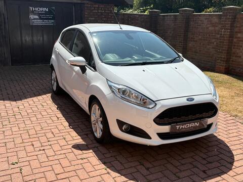 Ford Fiesta Hatchback 1.0T EcoBoost Titanium Euro 6 (s/s) 5dr