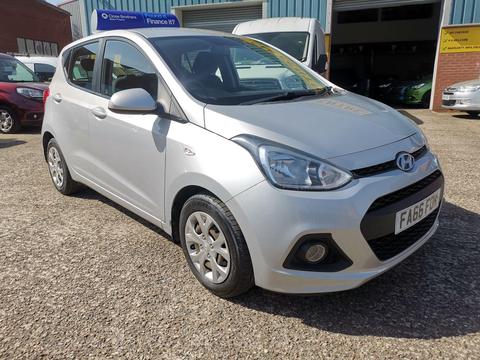 Hyundai i10 Hatchback 1.0 SE Euro 5 5dr
