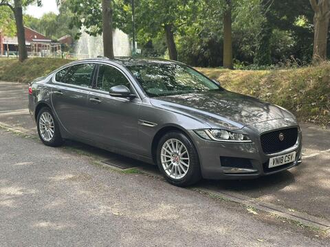 Jaguar XF Saloon 2.0d Prestige Euro 6 (s/s) 4dr