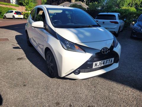 Toyota AYGO Hatchback 1.0 VVT-i x-play Euro 5 5dr Euro 5