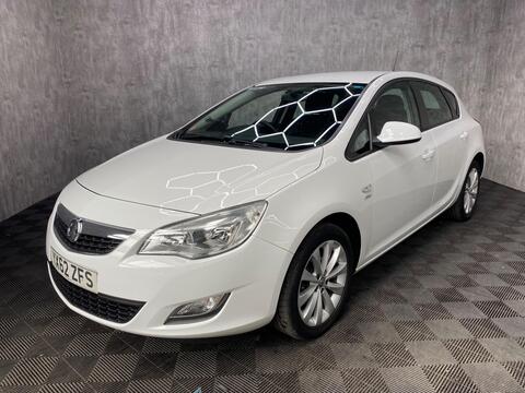 Vauxhall Astra Hatchback 1.6 16v Active Limited Edition Euro 5 5dr