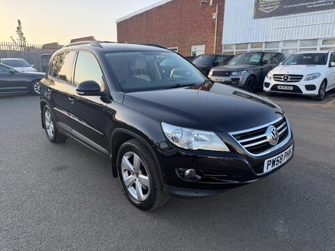 Volkswagen Tiguan SUV 2.0 TDI Escape Auto 4WD Euro 4 5dr