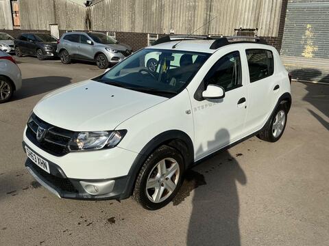 Dacia Sandero Stepway Hatchback 0.9 TCe Laureate Euro 5 5dr