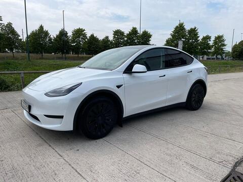 Tesla Model Y SUV Auto RWD 5dr