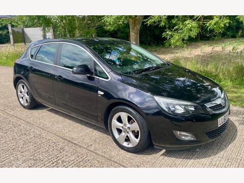 Vauxhall Astra Hatchback 1.6 16v SRi Euro 5 5dr