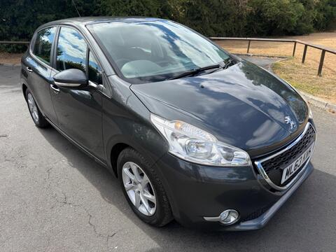 Peugeot 208 Hatchback 1.2 VTi Active Euro 5 5dr