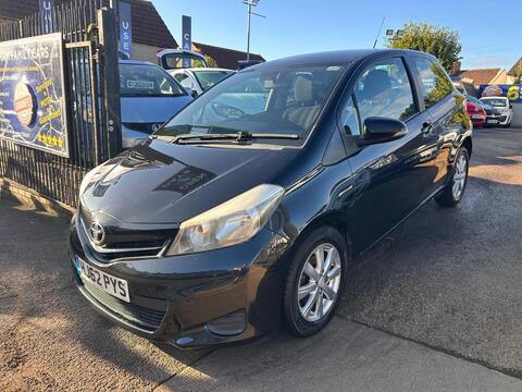 Toyota Yaris Hatchback 1.33 Dual VVT-i TR Euro 5 3dr