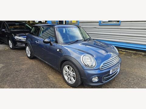 MINI Hatch Hatchback 1.6 Cooper D Euro 5 (s/s) 3dr