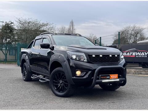 Nissan Navara Pickup 2.3 dCi N-Guard Auto 4WD Euro 6 4dr
