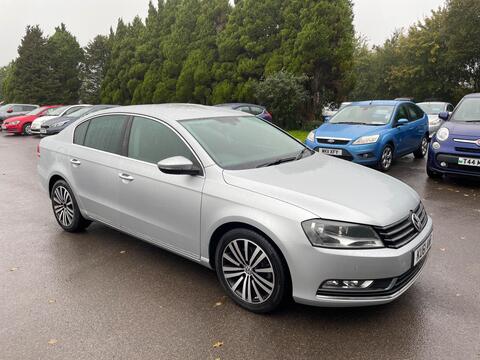 Volkswagen Passat Saloon 2.0 TDI BlueMotion Tech Sport DSG Euro 5 (s/s) 4dr